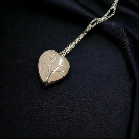 1 LEFT! Silver Tree Rose Heart Silver Necklace - Picture 2 of 2